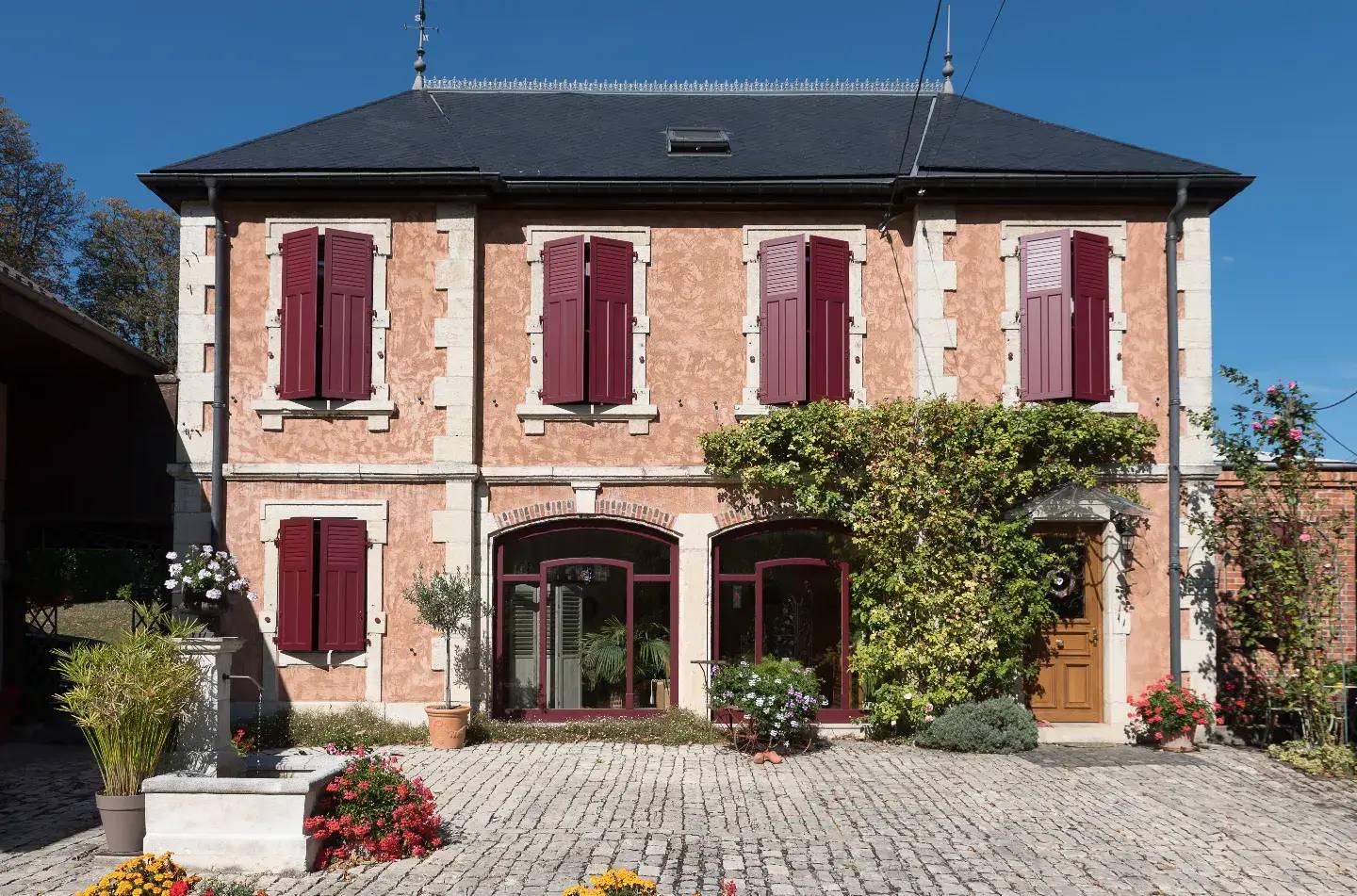 volet_maison_campagnarde_2.webp